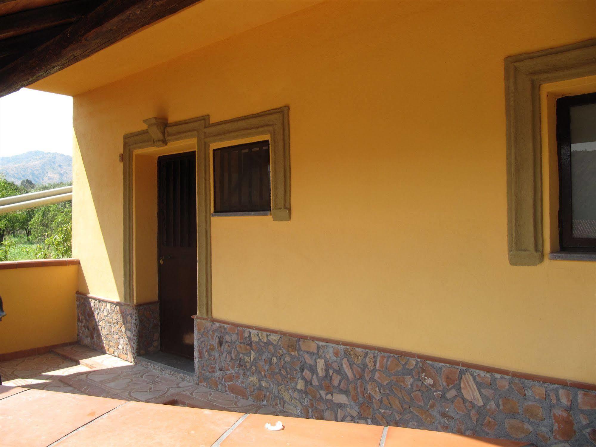 Agriturismo Ghiritina 弗兰卡拉希塞尔 外观 照片